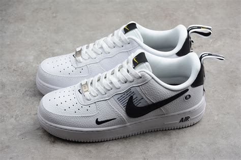 nike air force 1 07 low.